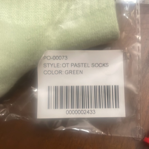 Kids BRAND NEW OVER TIME CREW SOCKS - Picture 3 of 6